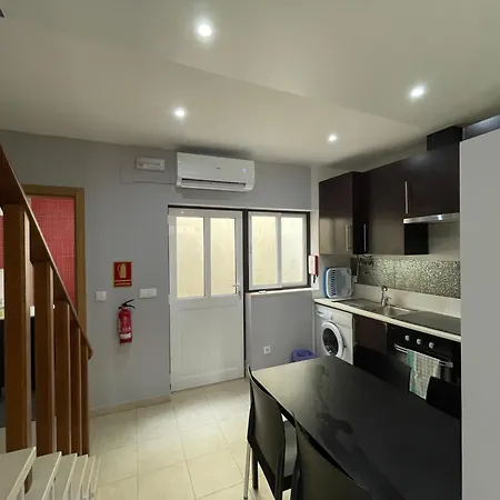 Pateo Alfacinha Tatil Evi Lisboa