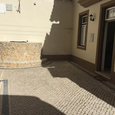 Pateo Alfacinha Tatil Evi Lisboa
