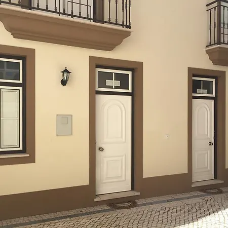 Pateo Alfacinha Tatil Evi